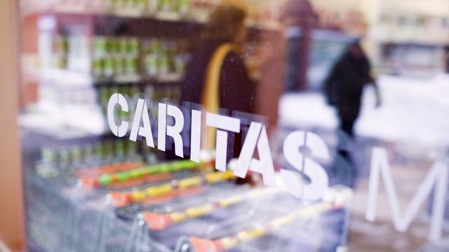 Un marché Caritas à Zurich. [Keystone - Gaetan Bally]