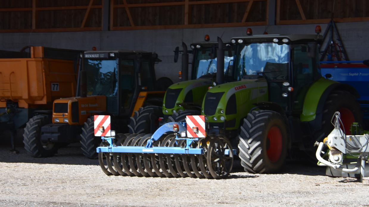 Le Jura a un projet pour "ubériser" la location de machines agricoles. [RTS - Gaël Klein]
