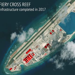 La Chine continue à construire des bases militaires sur des îles artificielles en mer de Chine. [DigitalGlobe/AP/Keystone - CSIS Asia Maritime Transparency Initiative]