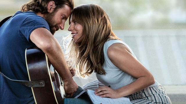 Lady Gaga et Bradley Cooper dans le film "A star is born". [AFP - WARNER BROS]