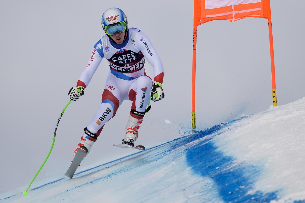 Il faudra encore patienter avant de voir Carlo Janka prendre le départ d'une course de Coupe du monde cette saison. [KEYSTONE - Jean-Christophe Bott]