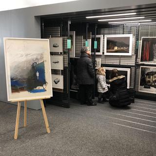 La médiathèque Valais a inauguré à Sion la première artothèque en bibliothèque de Suisse romande. [© photo Maude Thomas]