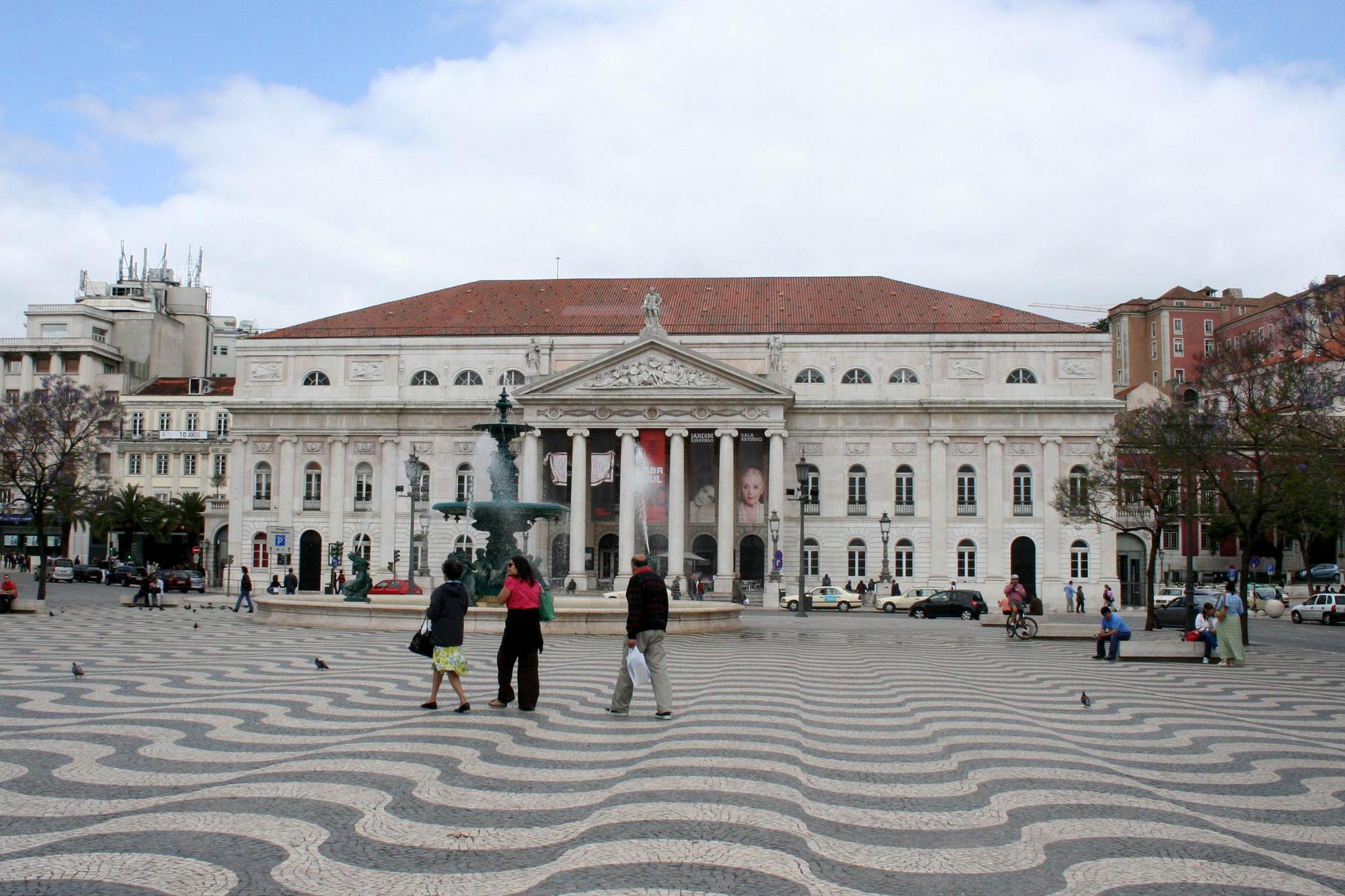 Teatro Nacional de D Maria II à Lisbonne. [CC-BY-SA 3.0 - Alegna13]
