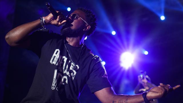 Le rappeur belge Damso sur la scène de l'open air de Frauenfeld, en Suisse, le 8 juillet 2017. [KEYSTONE - Gian Ehrenzeller]