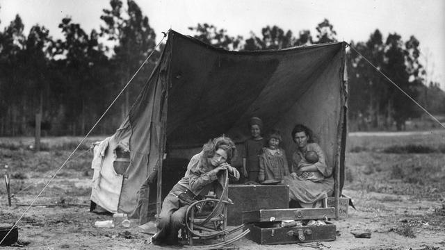 Migrant Mother, Nipomo, California, 1936.
Image dans zone presse musée jeu de paume paris
Dorothea Lange
The Dorothea Lange Collection, the Oakland Museum of California, City of Oakland. Gift of Paul S. Taylor [The Dorothea Lange Collection, the Oakland Museum of California, City of Oakland. Gift of Paul S. Taylor - Dorothea Lange]