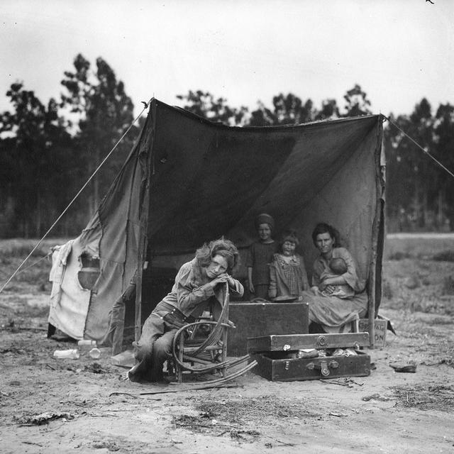 Migrant Mother, Nipomo, California, 1936.
Image dans zone presse musée jeu de paume paris
Dorothea Lange
The Dorothea Lange Collection, the Oakland Museum of California, City of Oakland. Gift of Paul S. Taylor [The Dorothea Lange Collection, the Oakland Museum of California, City of Oakland. Gift of Paul S. Taylor - Dorothea Lange]