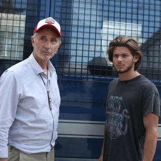 Thierry Lhermitte et Rayane Bensetti dans le film "La Finale". [UCG Distribution - Emmanuelle Jacobson-Roques]