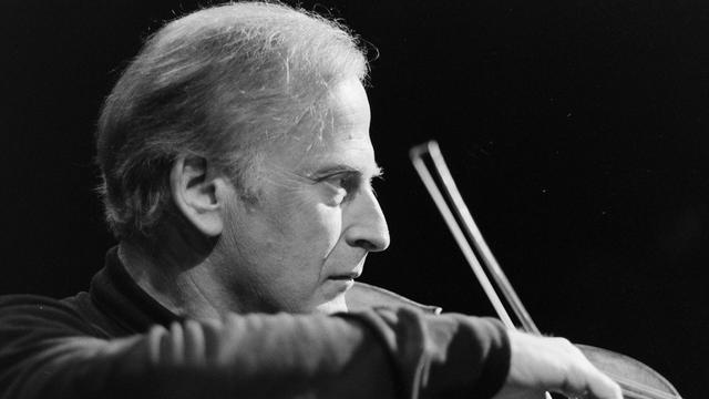 Le violoniste Yehudi Menuhin en 1972. [INA/AFP - Jacques Chevry]