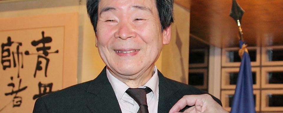 Une photo de Isao Takahata en 2015 décoré par l'Ordre des Arts et des Lettres. [KEYSTONE - Kyodo News via AP]