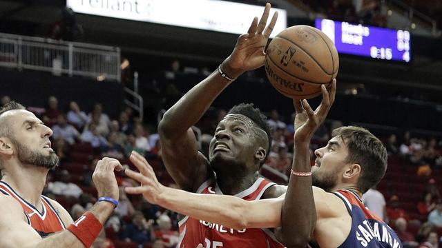 Clint Capela a inscrit 21 points. [Michael Wyke]