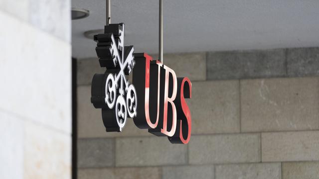 Le logo de l'UBS sur le siège de la banque à Zurich. [Keystone - Gaetan Bally]