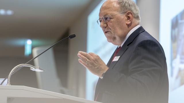 Le conseiller fédéral en charge de l'économie Johann Schneider-Ammann, photographié le 19 juin dernier à Zollikofen. [Keystone - Marcel Bieri]