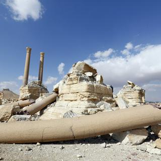 Une vue des dommages perpétrés à Palmyre par le groupe Etat islamique. [Keystone - EPA/Youssef Badawi]