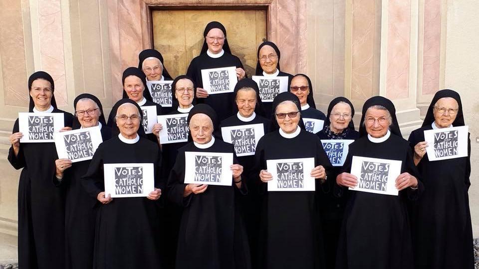 Les nonnes de l'abbaye de Fahr, en Argovie, militent pour le droit de vote des femmes... lors des synodes. [Facebook - Chantal Götz]