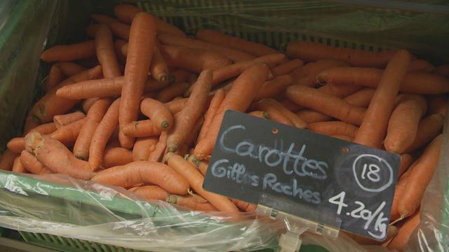 Des carottes vendues dans un magasin bio en Suisse romande. [RTS - DR]