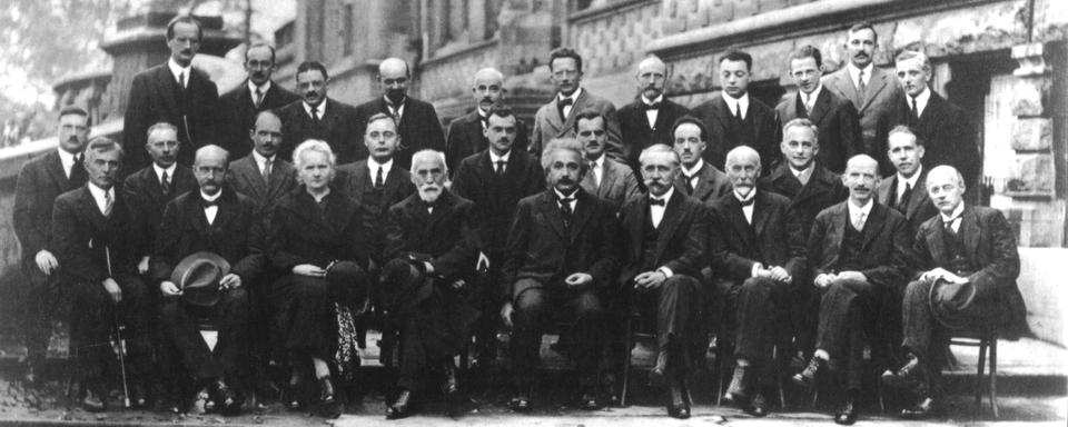 Piccard, Guye et Einstein, parmi les scientifiques du 5e Congrès international de Solvay en 1927.
BERNARD CROCHET/PHOTO12
AFP [BERNARD CROCHET/PHOTO12]