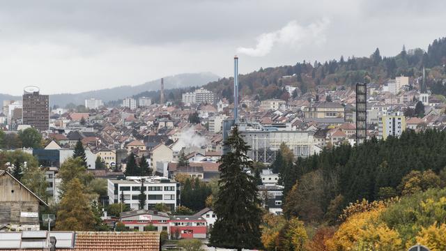 Une vue de La Chaux-de-Fonds, en octobre 2013. [KEYSTONE - CHRISTIAN BEUTLER]