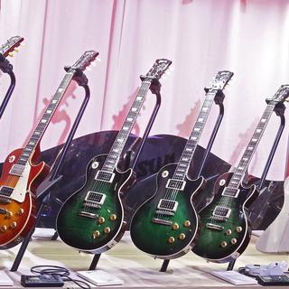 Gibson est l'un des fabricants les plus mythiques de guitares, notamment électriques. [EPA - LARRY W. SMITH]