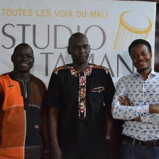La rédaction de Studio Tamani: Issa Fakaba Sissoko, Sékou Gadjigo et Mouhamadou Touré. [hirondelle.org - Mamadou Ouattara]