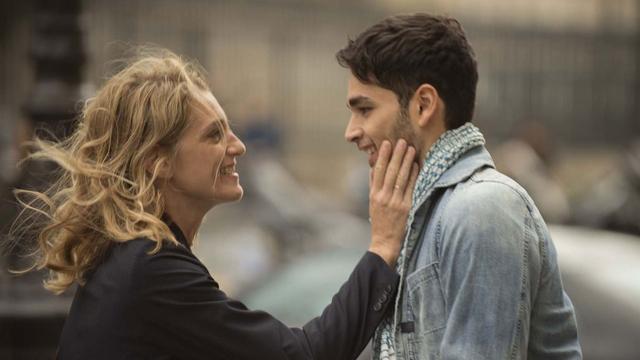 Nicole Garcia et Vincent Dedienne dans une séquence du film. [UGC Distribution]