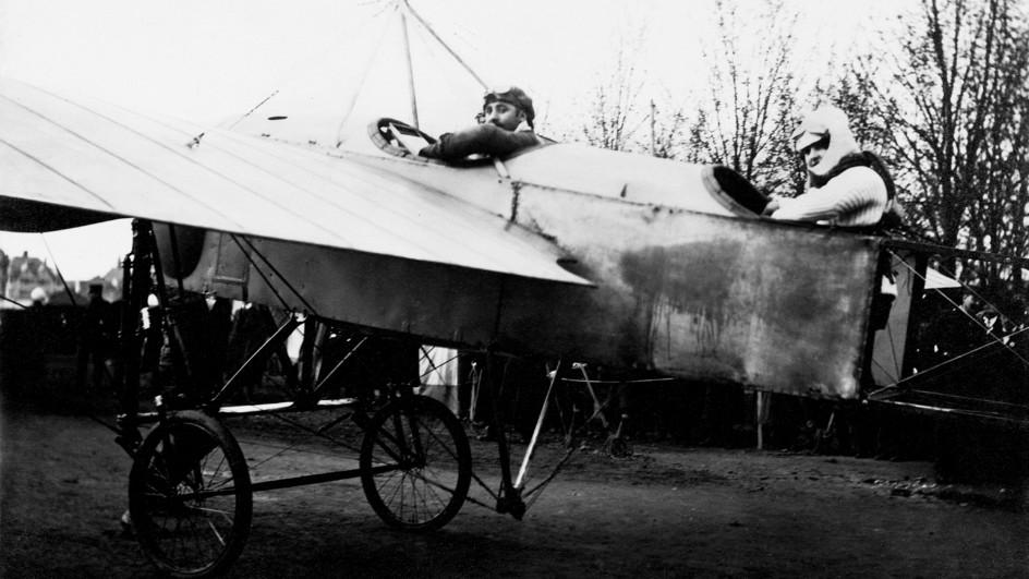 Envolés pour toujours: Leny Bider et l'avion de son frère Oskar (1913).  [Collection privée Johannes Dettwiler-Riesen]