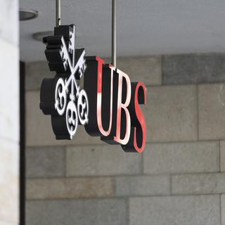 Le logo de l'UBS sur le siège de la banque à Zurich. [Keystone - Gaetan Bally]