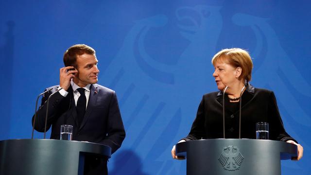 Emmanuel Macron et Angela Merkel devant la presse le 18 novembre 2018 à Berlin. [Reuters - Fabrizio Bensch]