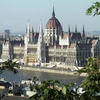 Le nombre de touristes à Budapest a massivement crû en huit ans. [Keystone / AP - Bela Szandelszky]