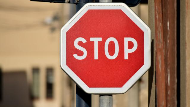 Stop [Fotolia - © Georges Blond]