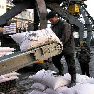 Le Programme alimentaire mondial (PAM) tire la sonnette d'alarme: il manque drastiquement d'argent pour venir en aide à la population de Corée du Nord. [AP/PAM/Keystone - Gerald Bourke]