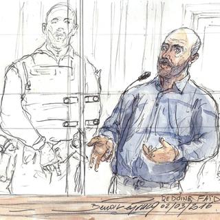 Le braqueur multirécidiviste Redoine Faïd, croqué par un dessinateur de tribunal lors d'un procès en 2016. [AFP - Benoît Peyrucq]