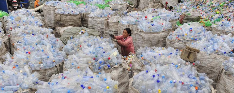 L'industrie chinoise du recyclage employait quelque 10 millions de personnes en 2010. [EPA / Keystone - MARK]