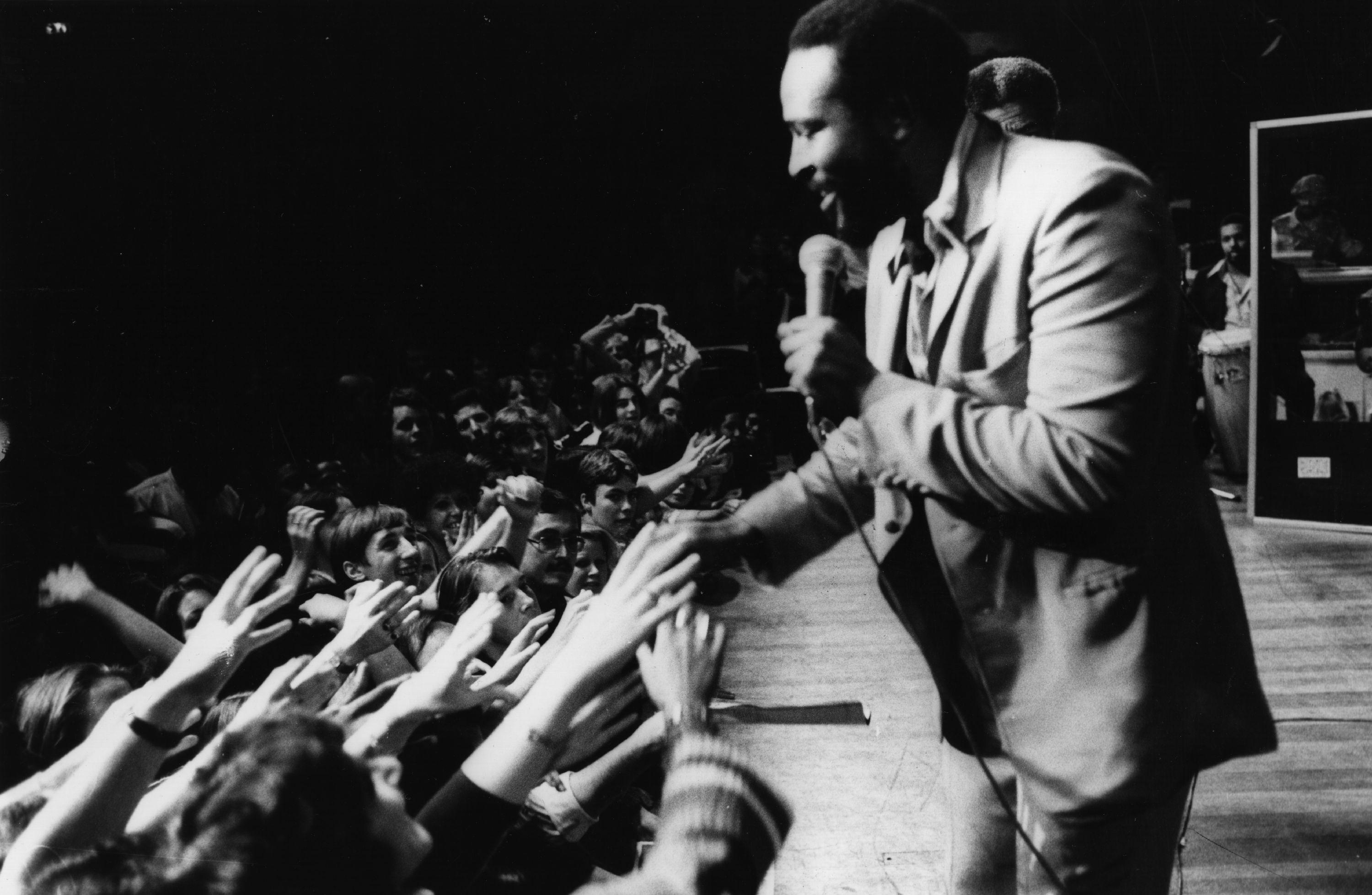 Marvin Gaye le 29 septembre 1976, lors d'un concert au Royal Albert Hall. NE PAS REUTILISER CETTE IMAGE!! [Getty Images - Evening Standard]