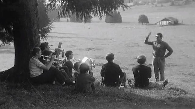 Apprendre la musique à l'école de fanfare de Fornet Dessus, 1967.