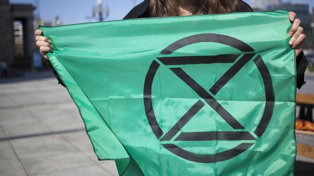 Le logo du mouvement Extinction Rebellion. [NurPhoto/AFP - Maciej Luczniewski]