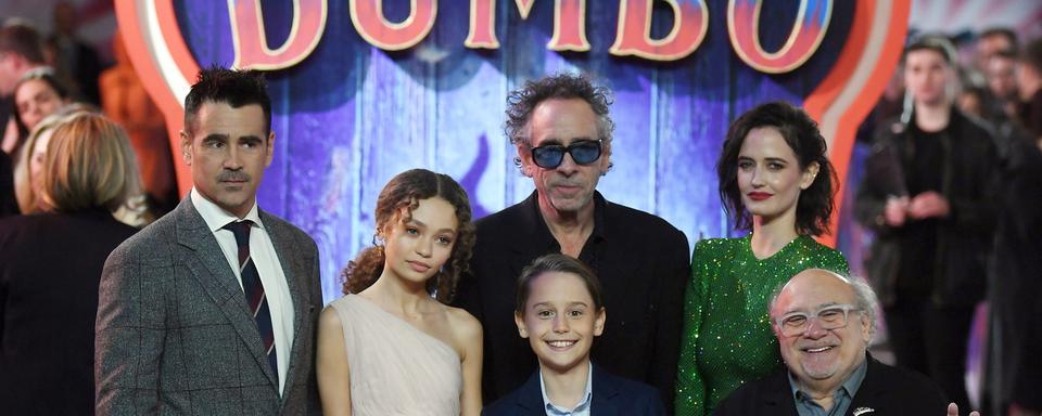 Tim Burton et les acteurs du film "Dumbo". [EPA/Keystone - Neil Hall]