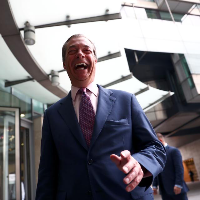 Nigel Farage savoure la victoire de son parti du Brexit aux européennes. [REUTERS - Hannah Mckay]