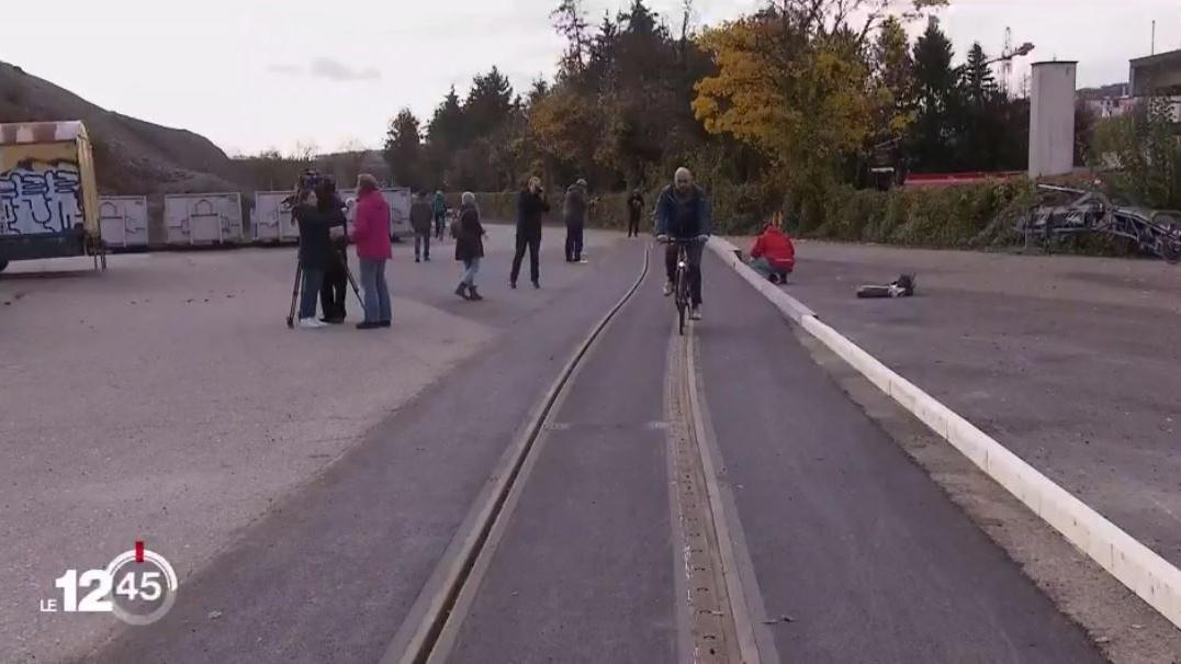 Bâle teste un dispositif pour éviter les accidents de vélo sur les rails de tram