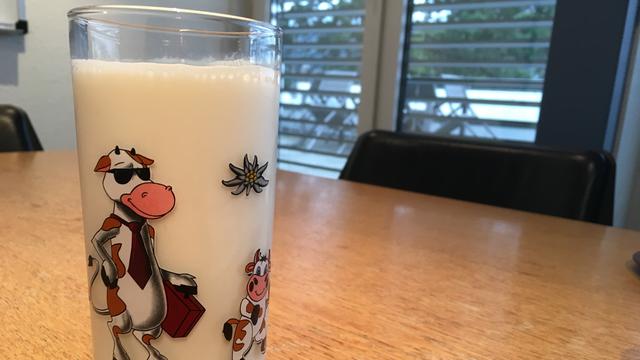 Une image d'un verre de lait pour le Futur Antérieur du lundi 23 septembre 2019 [RTS - Jean de Preux]