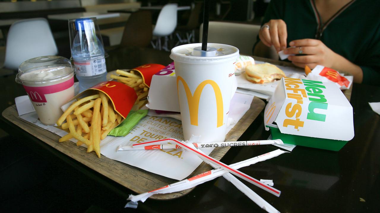 En France, quinze chaînes de fast food ne respectent pas leurs obligations en matière de tri des déchets. [AFP - Nicolas Guyonnet / Hans Lucas]
