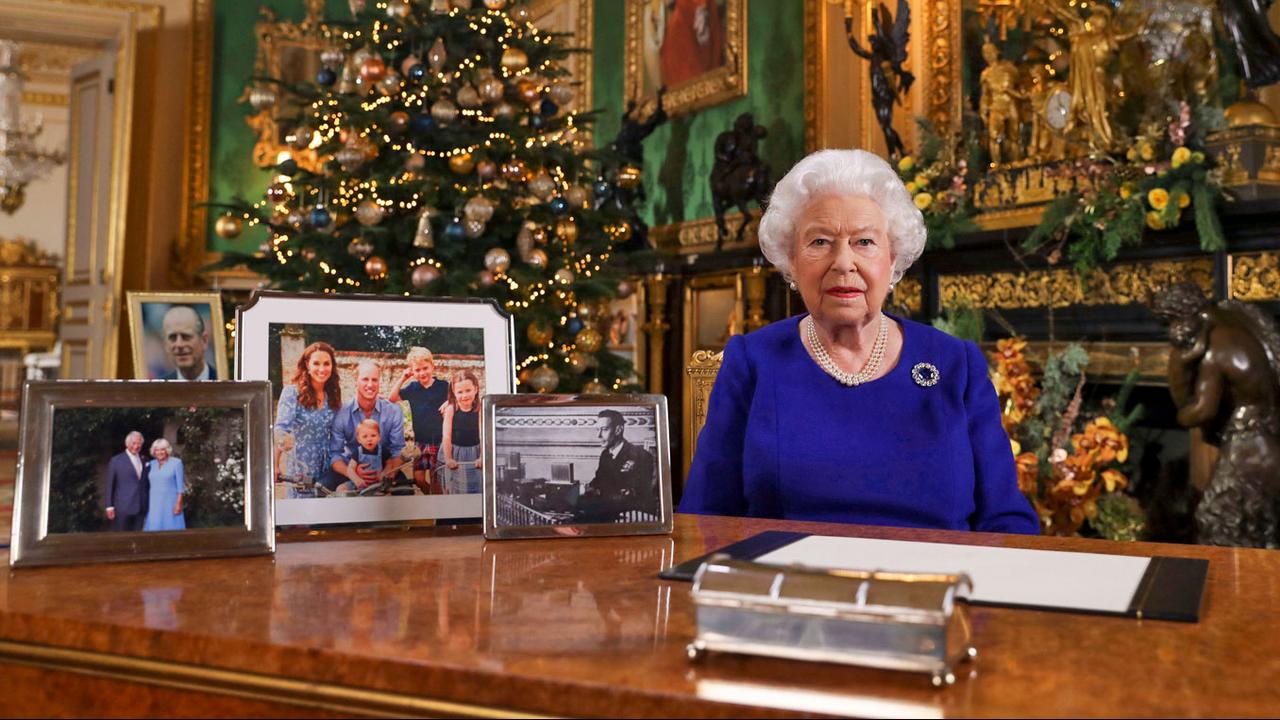 La reine Elizabeth II lors de l'enregistrement de son allocution de Noël, 24.12.2019. [Pool/AFP - Steve Parsons]