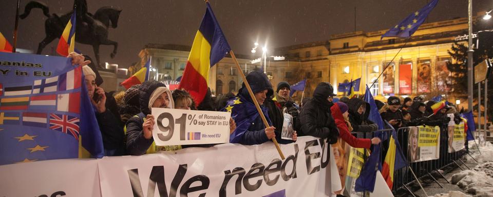 Manifestation à Bucarest, lorsque la Roumanie a pris la présidence tournante de l'Union européenne. [Reuters - Inquam Photos]