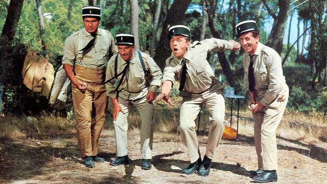 Michel Galabru, Louis De Funès, Christian Marin et Jean Lefevre dans "Le Gendarme de Saint-Tropez" en 1964. [AFP - Marcel Dole]