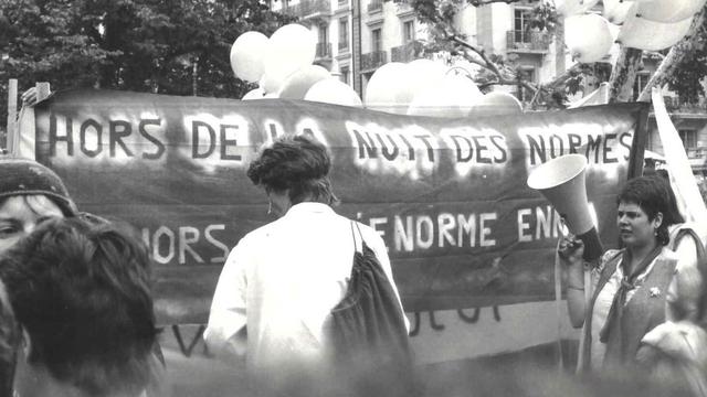 Manifestation de lesbiennes "Goudou-Manif" à Genève en 1982. [Marie de Montmollin]