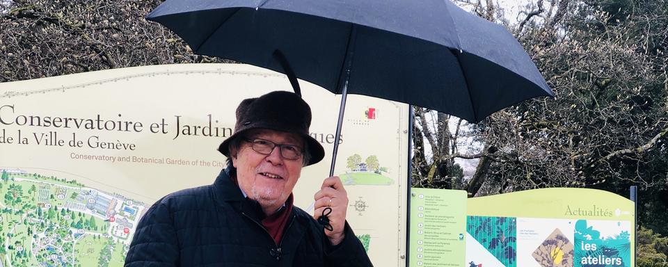 Dick Marty au jardin botanique de Genève. [RTS - Karine Vasarino]