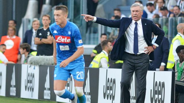 Désireux de rallier les 8es de finale, Carlo Ancelotti montre à ses joueurs la voie à suivre. [Keystone - ANDREA DI MARCO]