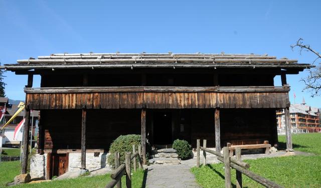 La maison où Nicolas de Flüe a vécu pendant 20 ans avec sa femme et ses enfants jusqu’à son départ pour sa vie d’ermite en 1467. [Bruder-Klausen-Stiftung]