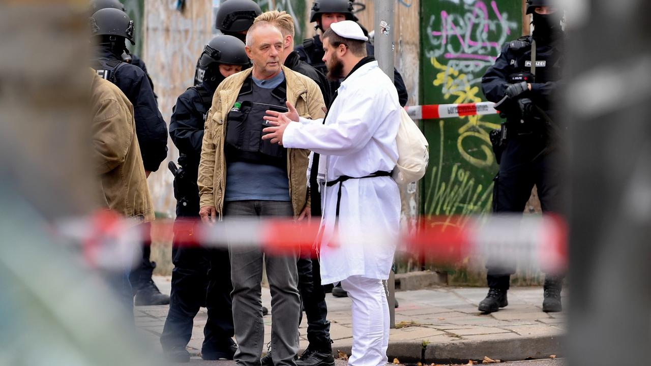 Une fusillade visant une synagogue fait deux morts à Halle. [EPA/Keystone - Filip Singer]