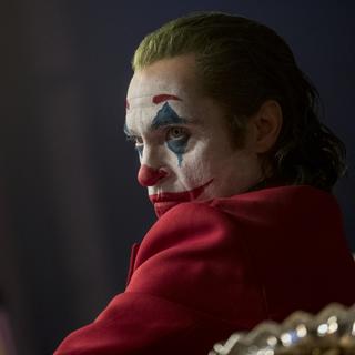 Joaquin Phoenix, hallucinant dans "Joker" [Copyright 2019 Warner Bros. Entertainment Inc. TM & © DC Comics / Niko Tavernise
Stars Joaquin Phoenix - DC Comics / Niko TaverniseTM & © DC Comics / Niko Tavernise]