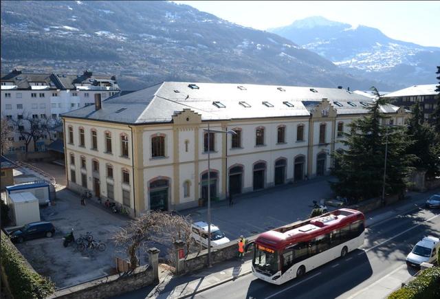 Une vue extérieure du bâtiment des Arsenaux à Sion. [Médiathèque Valais - Jean-Philippe Dubuis]